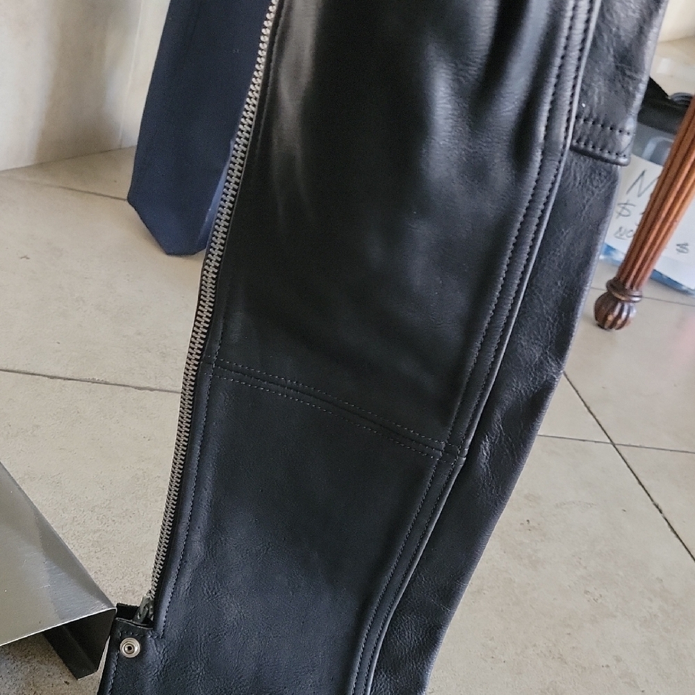 Black Leather Riding Chaps - Picture 7 of 9